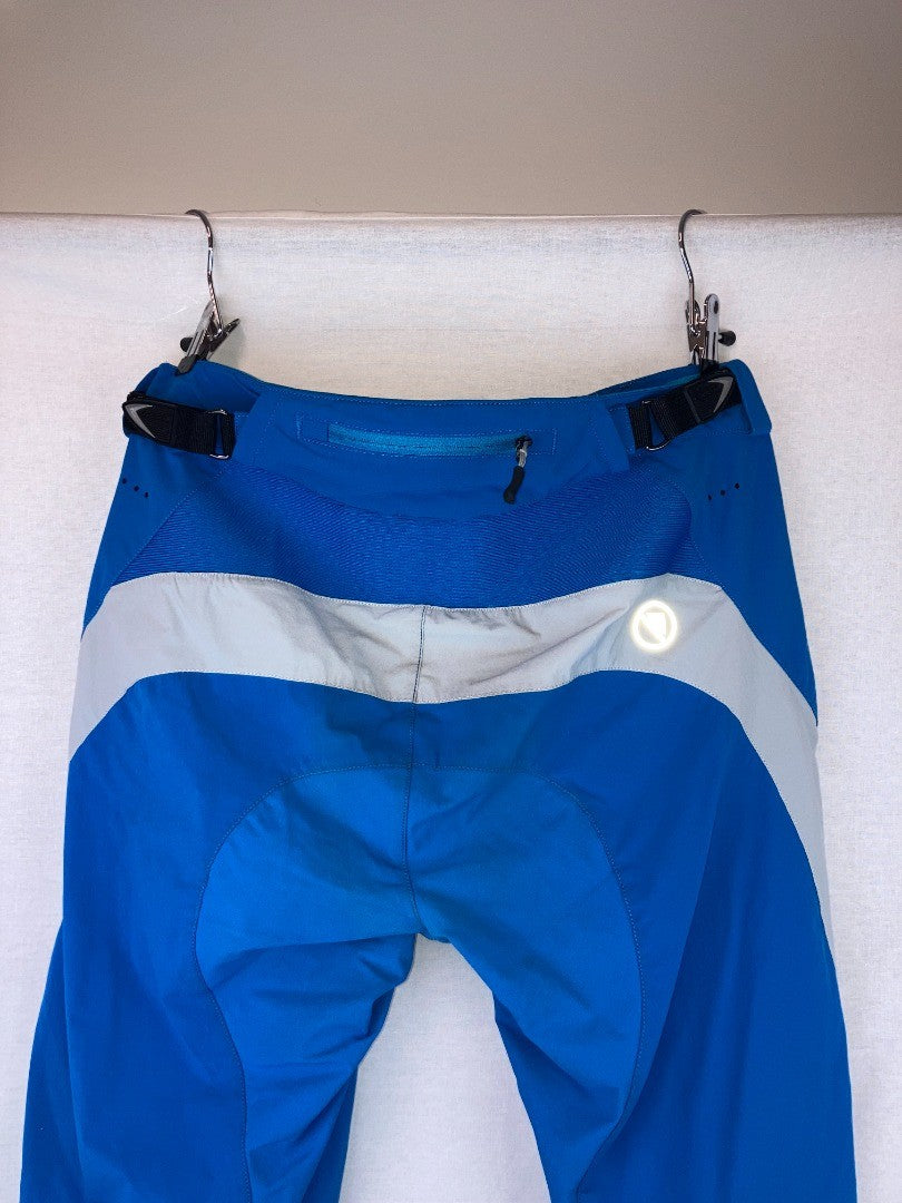 Endura - Men's UK Size M, Electric Blue Cycling Shorts