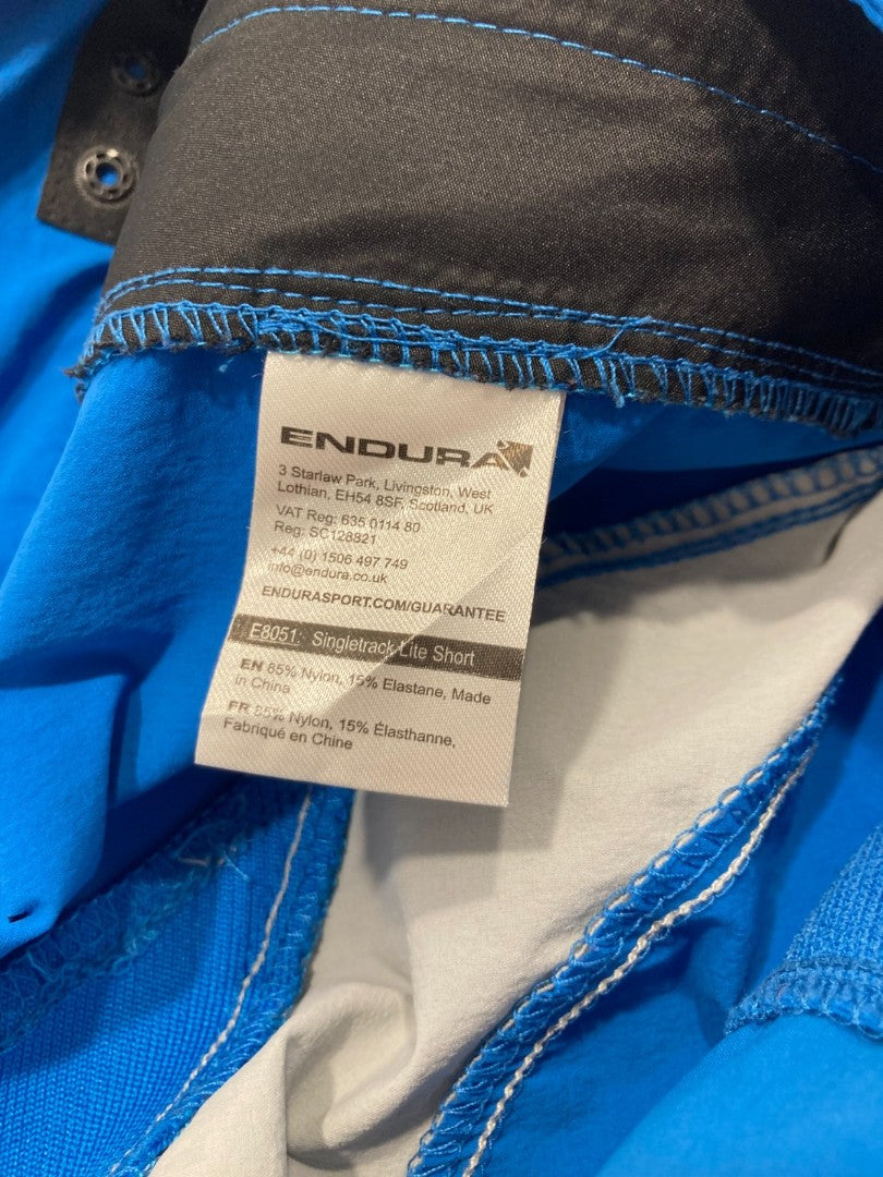 Endura - Men's UK Size M, Electric Blue Cycling Shorts