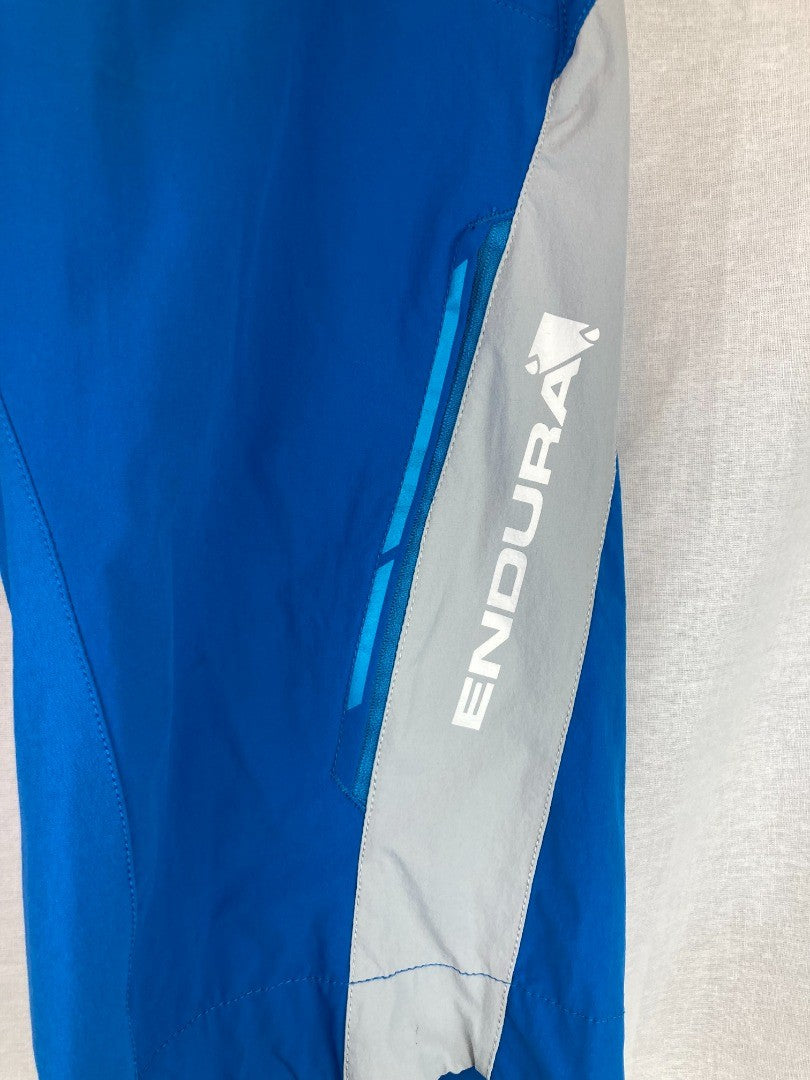 Endura - Men's UK Size M, Electric Blue Cycling Shorts