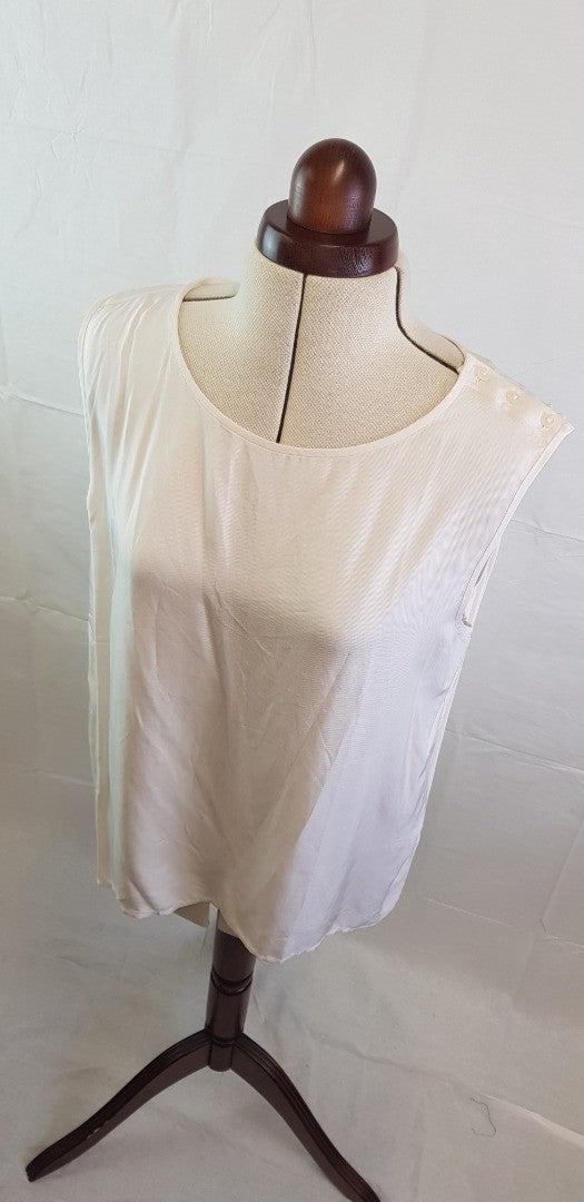 Banana Republic Ivory Vest Top Size L BNWT