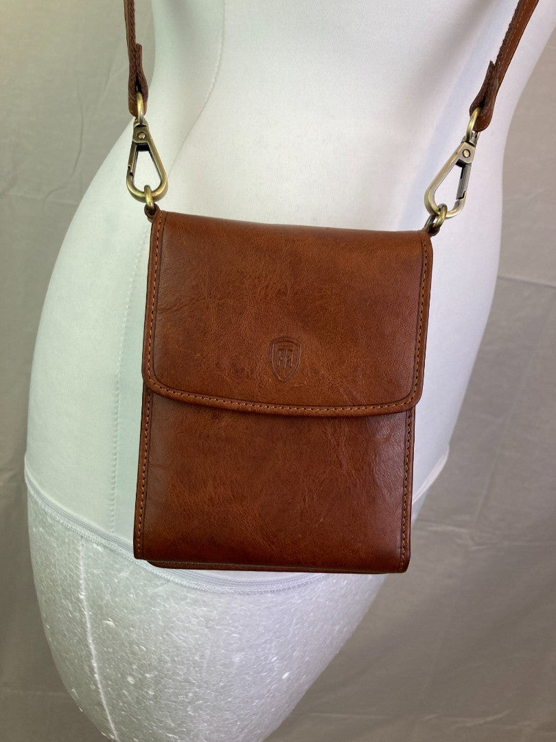 Tumble & Hide Crossbody Bag, Women's Brown Leather Wallet / Travel Bag in Box