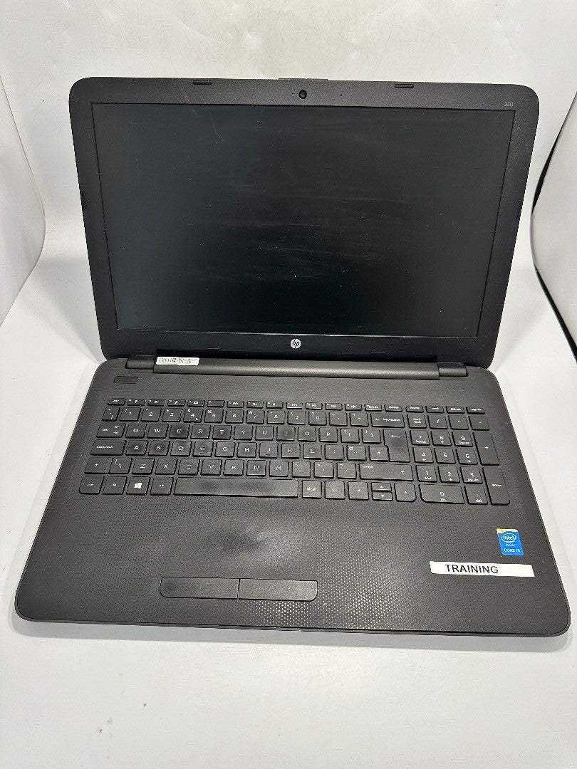 HP 250 G4 Notebook PC Core i5-5200U 2.2 GHz 8 GB RAM 15.6"