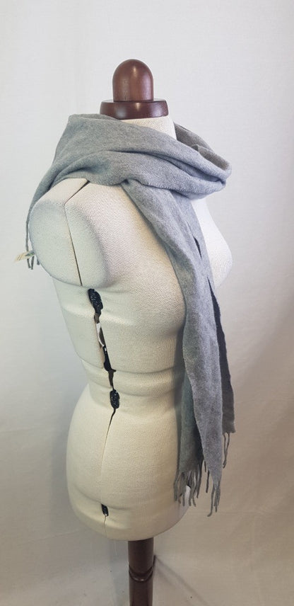 Lochmere 100% Cashmere Scarf in Grey VGC