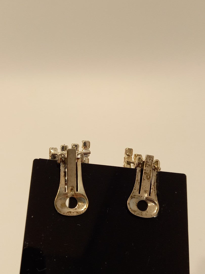 Silver Tone Vintage Metal Diamante Clip-on Statement Earrings
