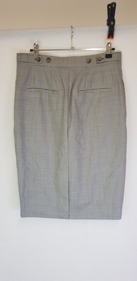 Polo Ralph Lauren Grey & White Check Skirt Size 2 BNWT