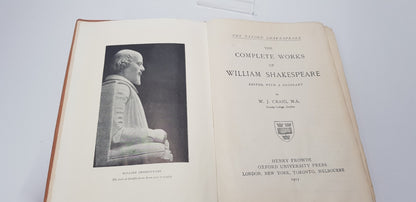 Antique. The Complete Works of William Shakespeare Oxford University Press 1911 GC