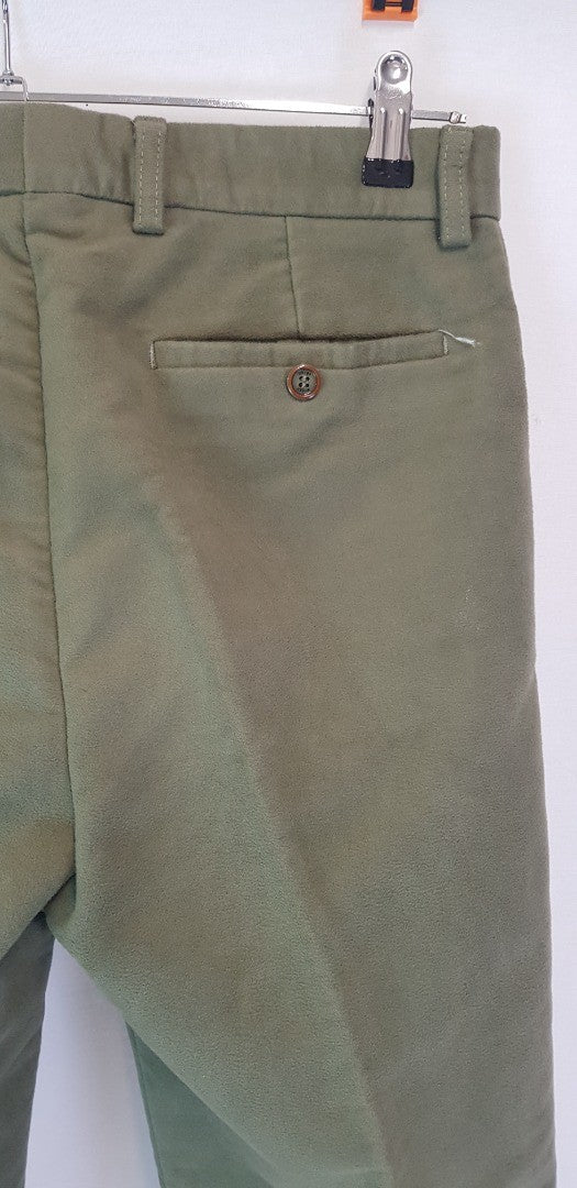Hoggs of Fife - Moleskin Men's Trousers in Sage W32 x L31 VGC