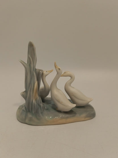 Nao by Lladro Three Geese / Ducks China Figurine Ornament Vintage 5" x 4.5"