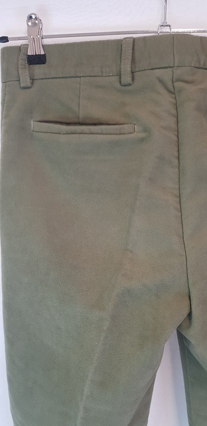 Hoggs of Fife - Moleskin Men's Trousers in Sage W32 x L31 VGC