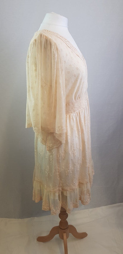 Frock & Frill Peach Summer Dress with Lace details Size 16 BNWT