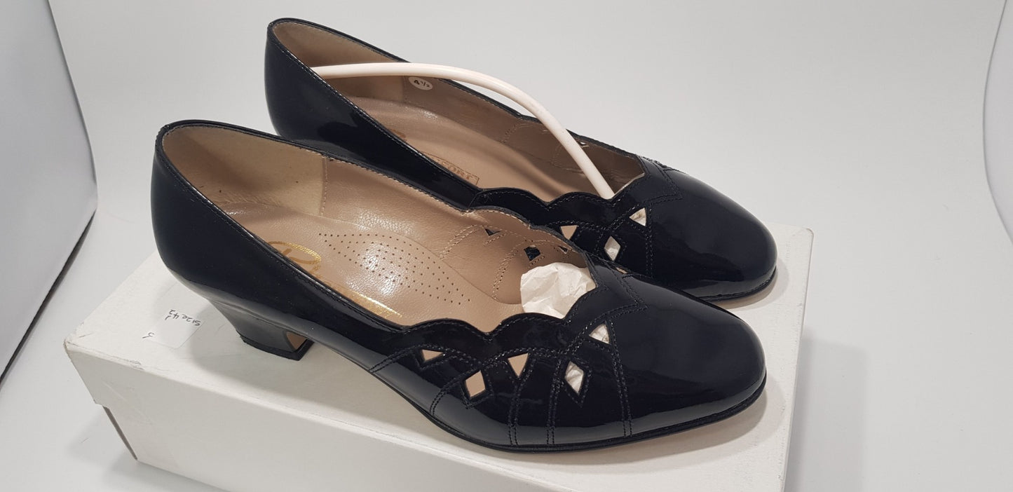 Vintage. Pedi-Confort Chaussures Vernis Black Patent Leather Shoes Size 4.5 VGC