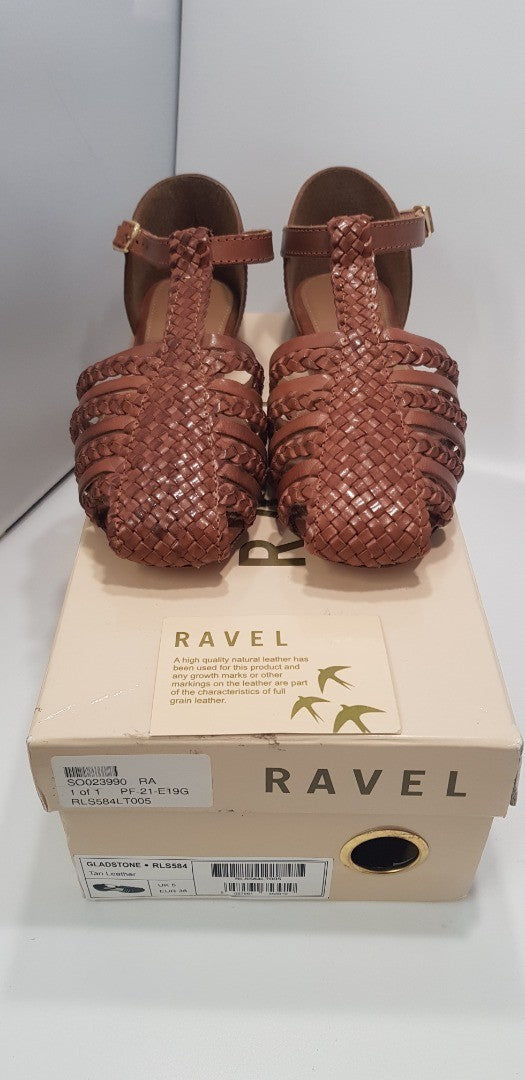 Ravel Tan Leather Gladstone Sandals in Size 5/38 BNIB