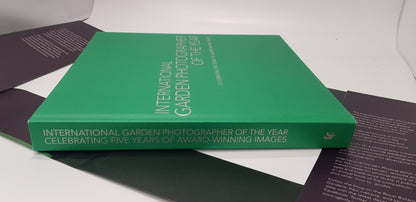 International Garden Photographer of the Year. Hardback. Kew Gardens VGC