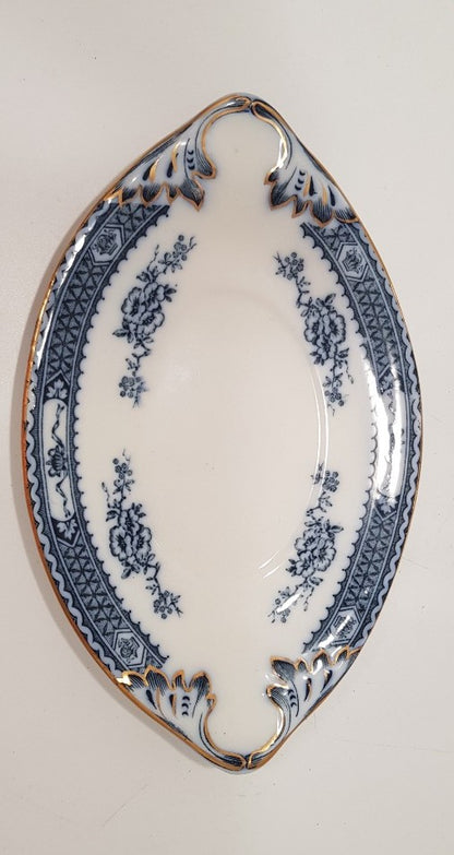 Vintage. Warwick. Royal Semi-Porcelain. Wood & Sons England. x2 Oval Plates 9"