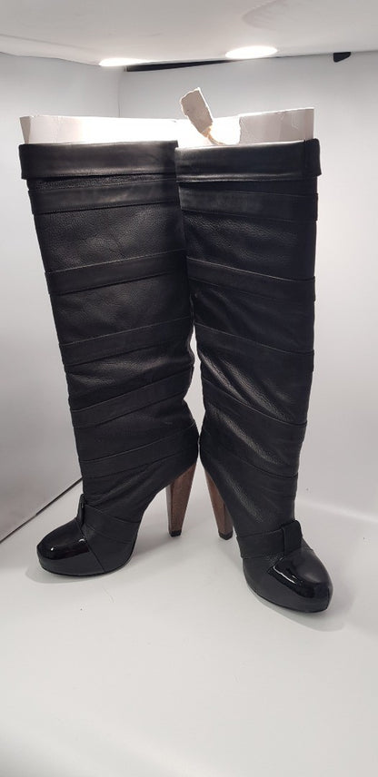 Jaeger. Black Leather Knee Boots with Wooden effect Heel Size 6.5 - Nearly New