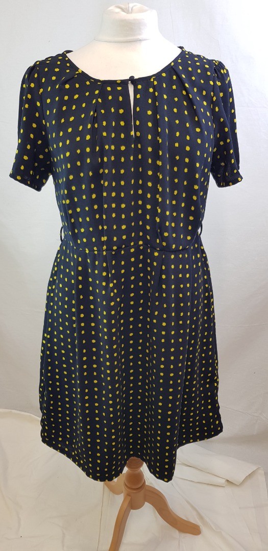 Dickins Jones Navy & Yellow Dot Summer Dress Size 16  VGC