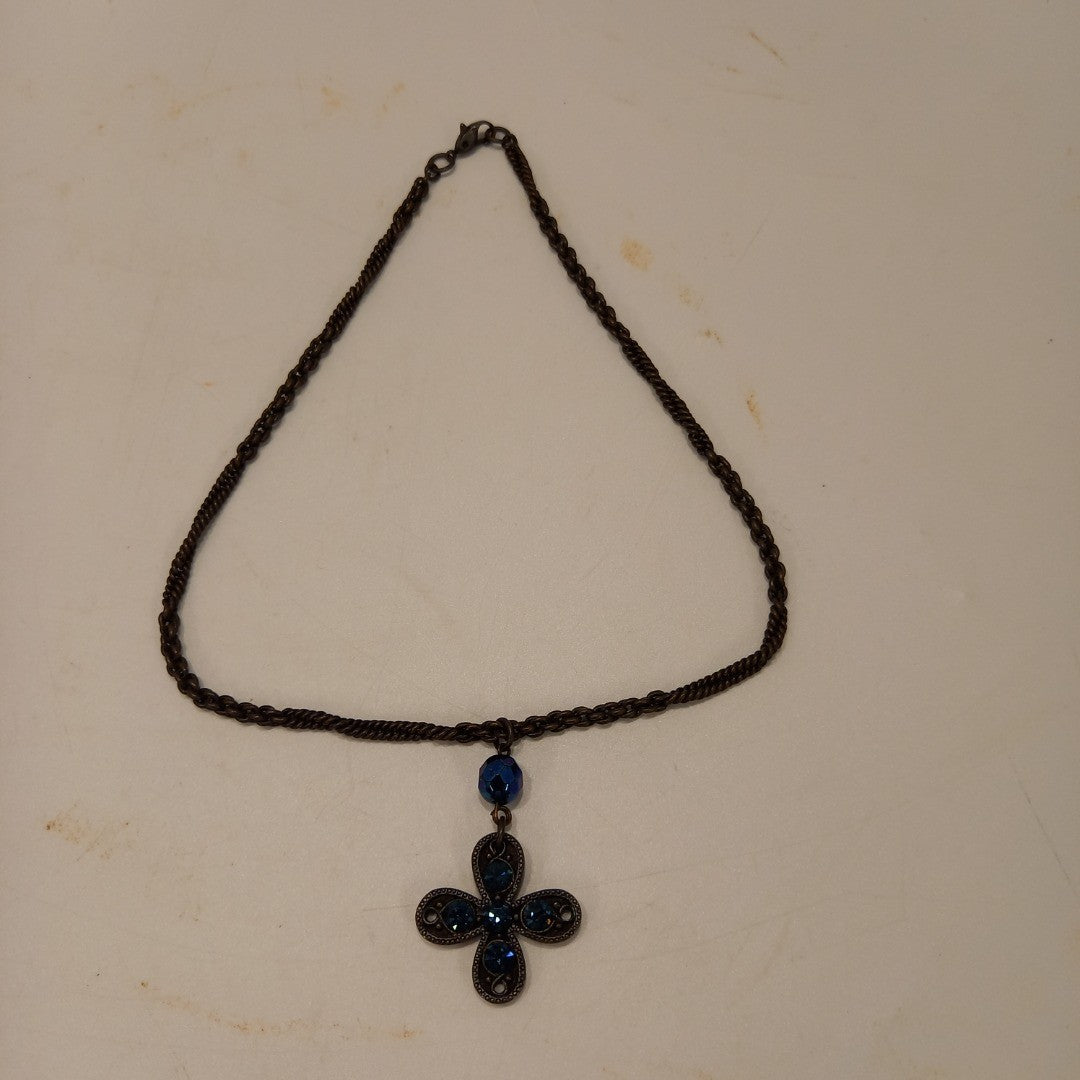 Blue Stone, 4 Petal Choker Pendant