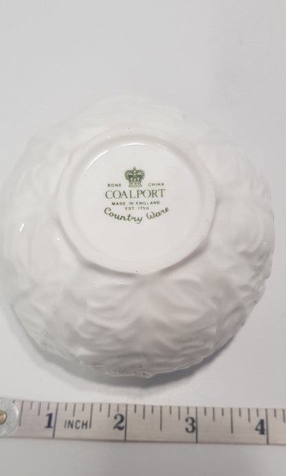 Coalport Country Ware, Cabbage Leaf, Bone China, Sugar Bowl/Pot in White. VGC