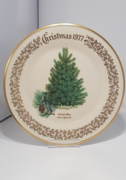 Vintage. Lenon 1977 Christmas Commemorative Scotch Pine Plate 10.5"  VGC