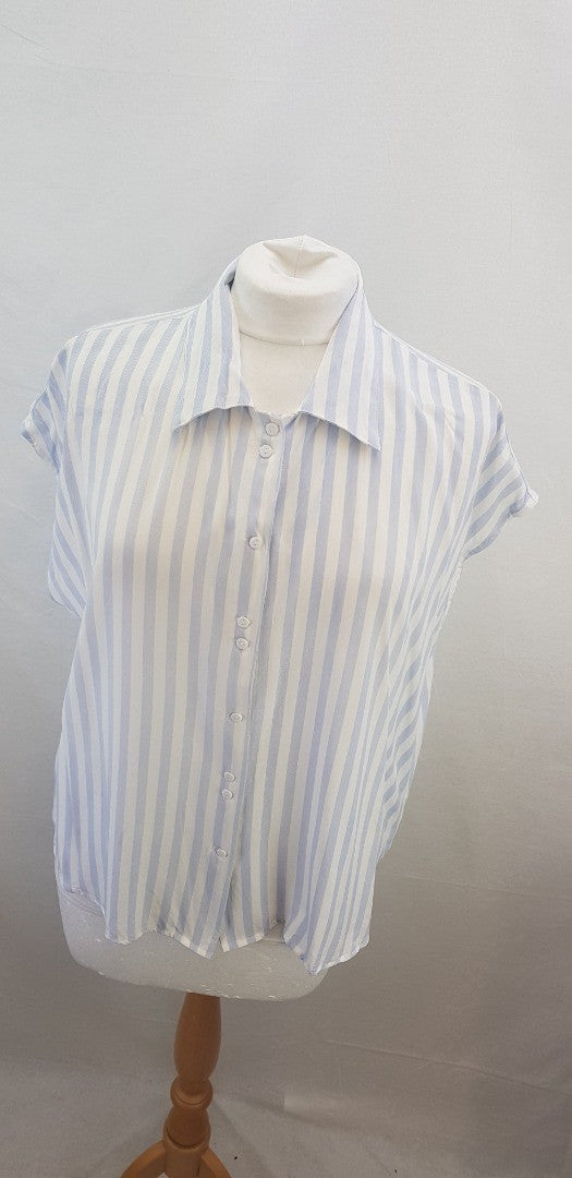 Overider Blue & White Sleeveless Shirt Size S/M VGC