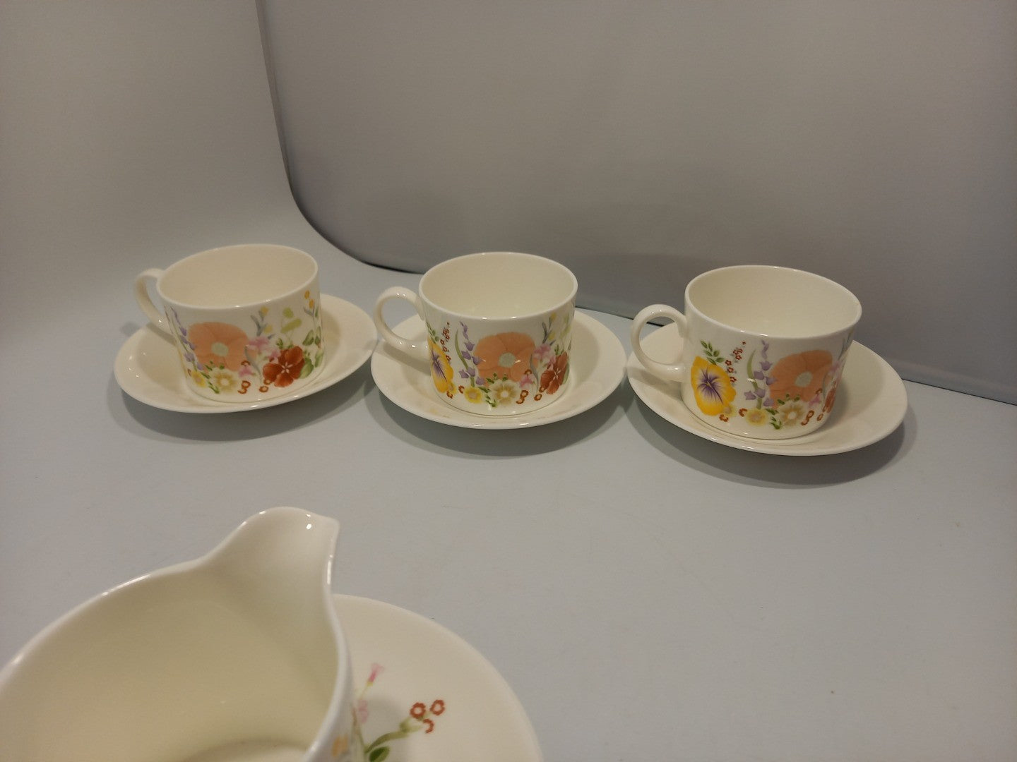 Wedgwood Summer Bouquet Set, 4x Plates, 6x Tea Cups, 6x Saucers, Jug, Sugar Bowl