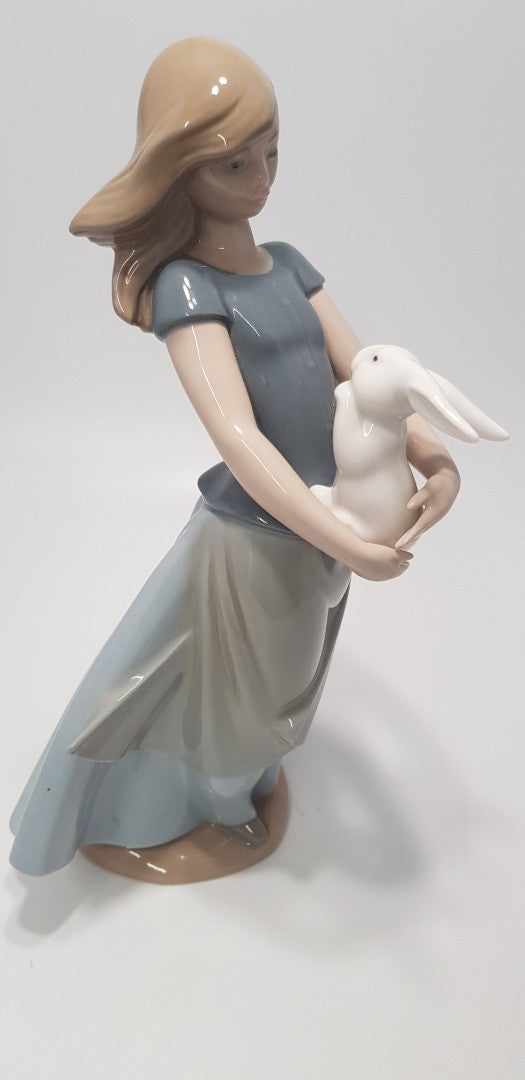 Nao By Lladro Porcelain Girl with Bunny Rabbit Figurine Excellent Condition