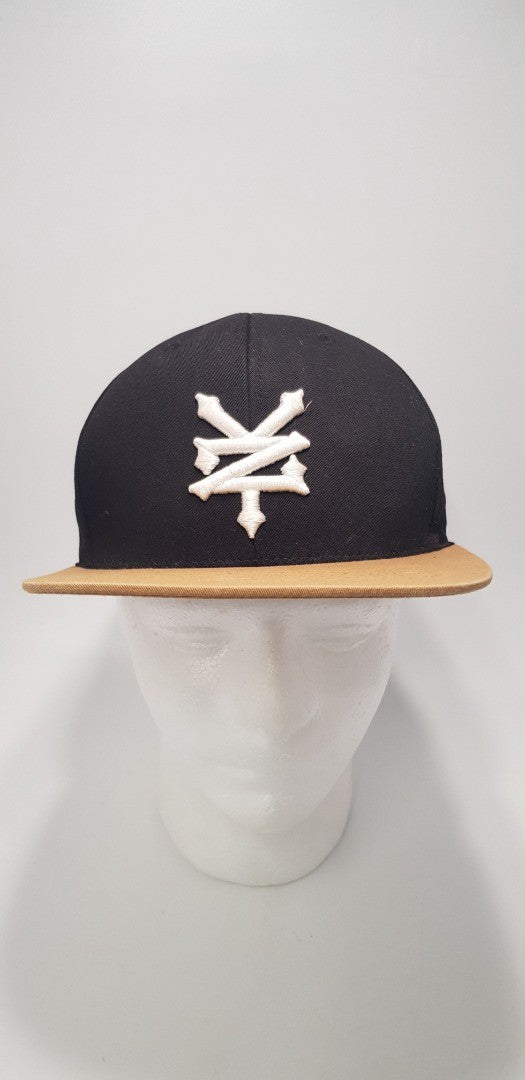 Zoo York Baseball Cap in Black & Tan Nearly New