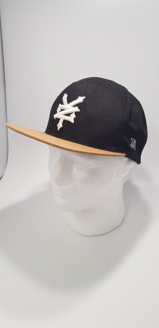 Zoo York Baseball Cap in Black & Tan Nearly New