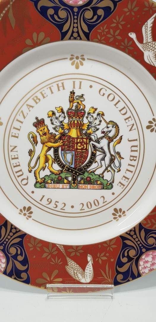 Royal Worcester Queen Elizabeth Golden Jubilee Platter 31cm in original Box