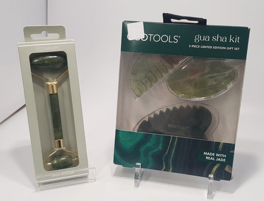 Jade Face Roller & Gua Sha Kit All real Jade & BNIB