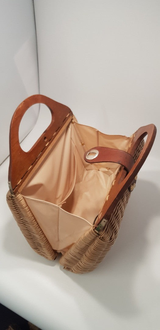 Wood & Wicker Vintage Medium Handbag VGC