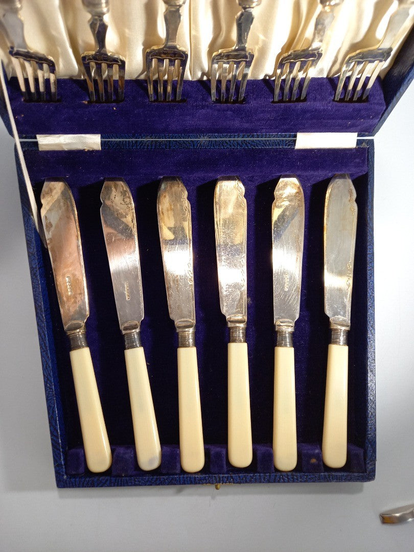 E.P.N.S. Cutlery Set Silver, Plate 12 Piece Fish Forks in Box