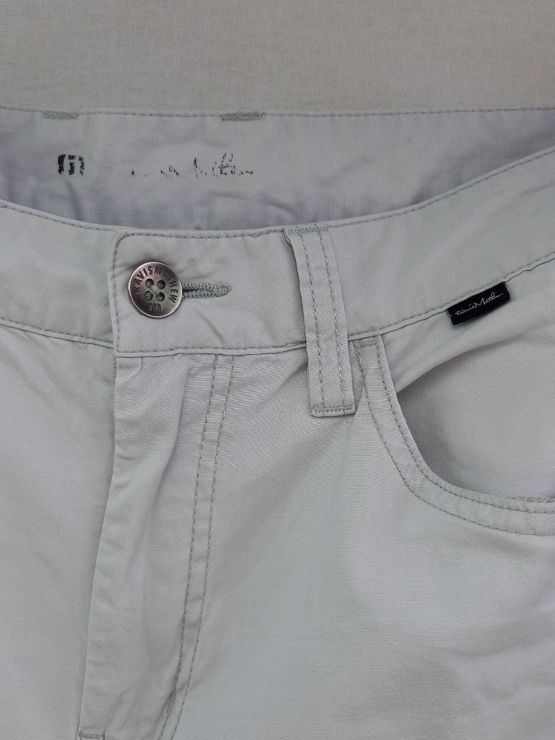 Travis Mathew White Lightweight Mens Golf Trousers - Size 34X32