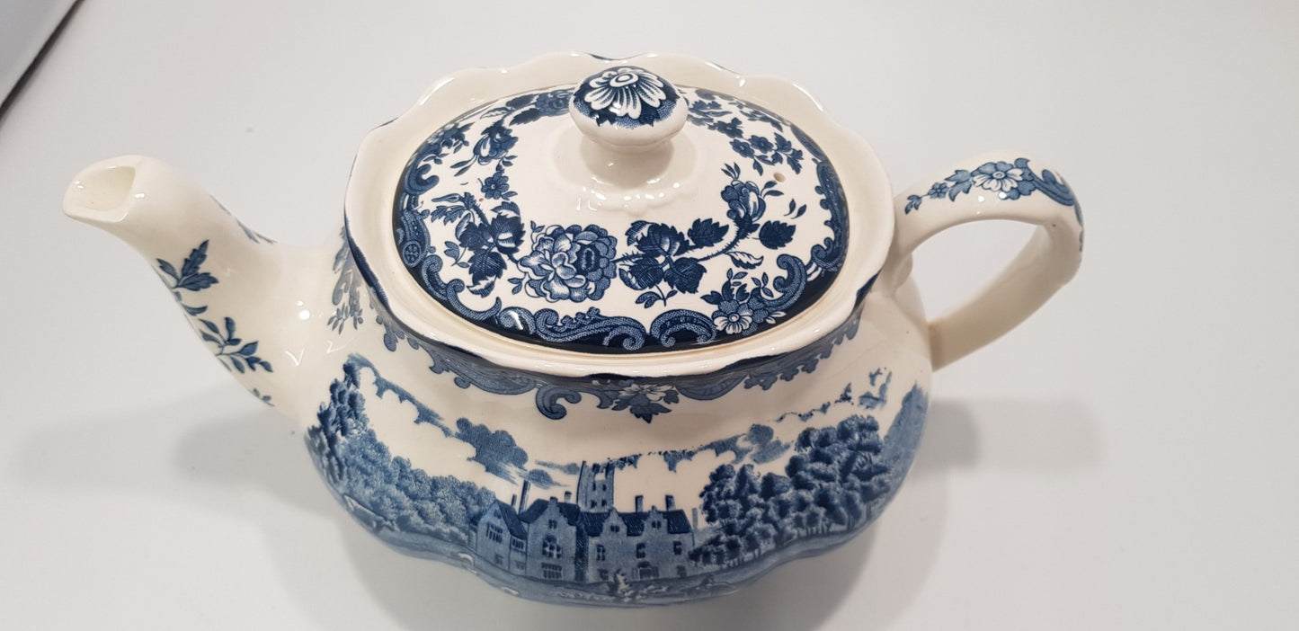 Palissy Staffordshire Pottery Blue White Tea Pot Hand Engraved 2.5 Pints VGC