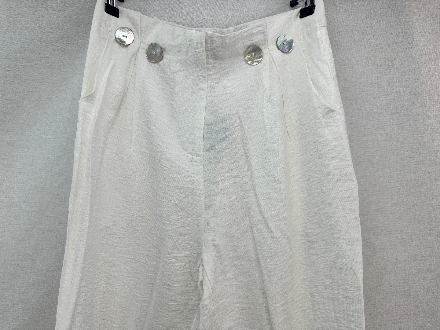 Elenza Cropped White Satin Tapered Trousers Pearl Buttons Size S BNWT