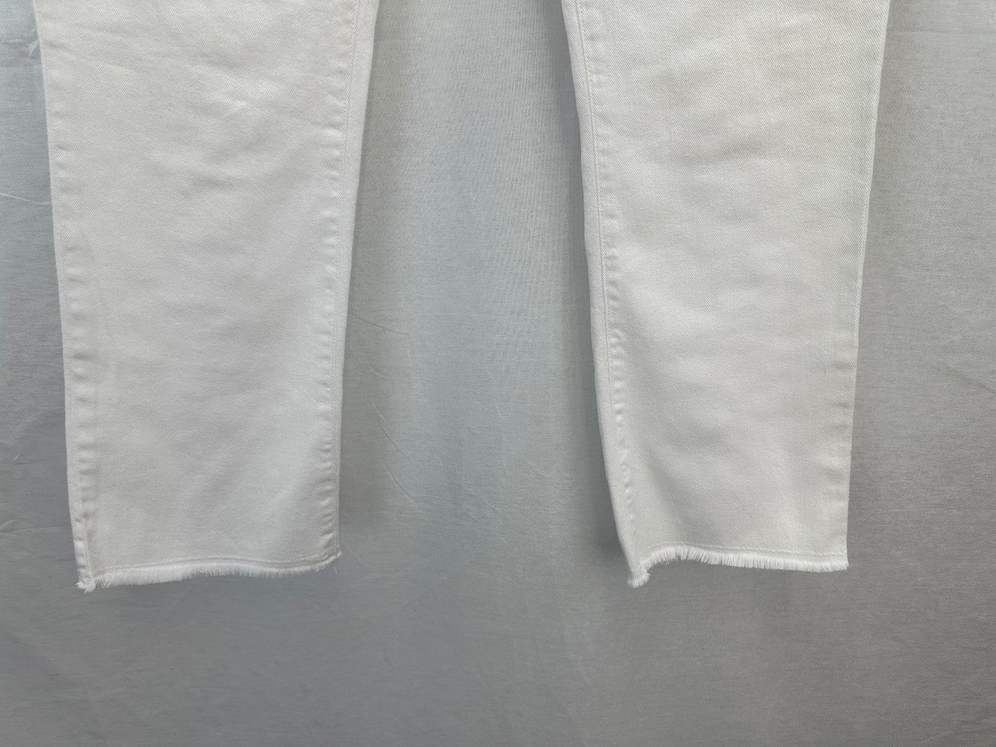 Weekend MaxMara Cropped Capri Flare White Jeans W19 Size 10 VGC