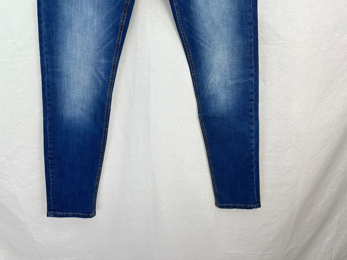 Duck & Cover Blue Slim Fit Mens Jeans 34W32L BNWT