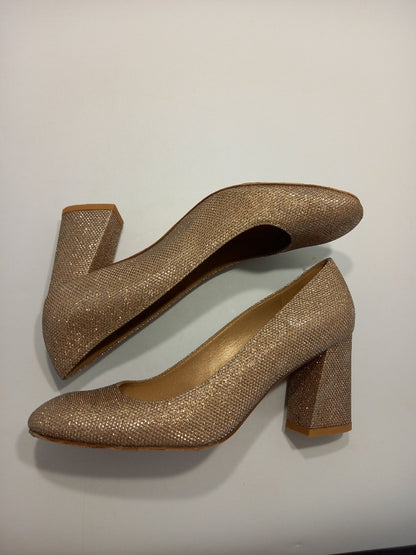 Russell & Bromley Stuart Weitzman, Women's 6.5 Gold Sparkly High Heels Shoes