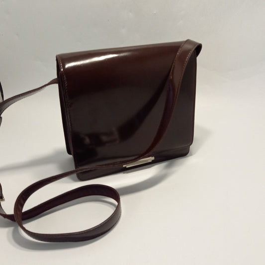 Calvin Klein Small Leather Handbag - Deep bed/Brown Colour