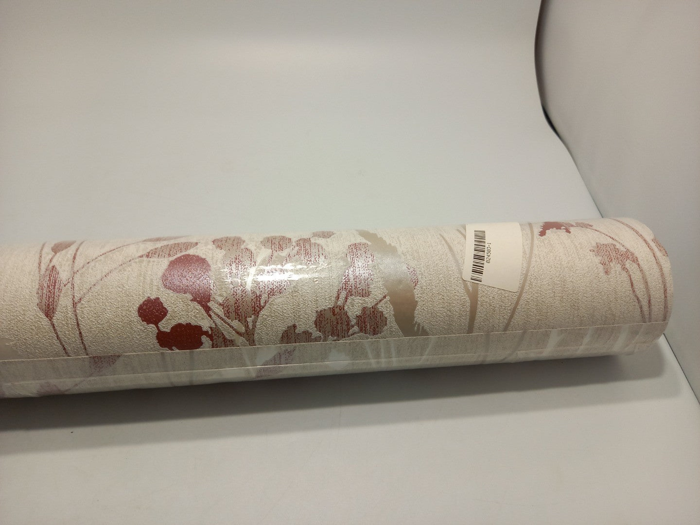 Colours Wallpaper Hayfield Cream/Red, Floral / Leaf Pattern Roll 5.2m2