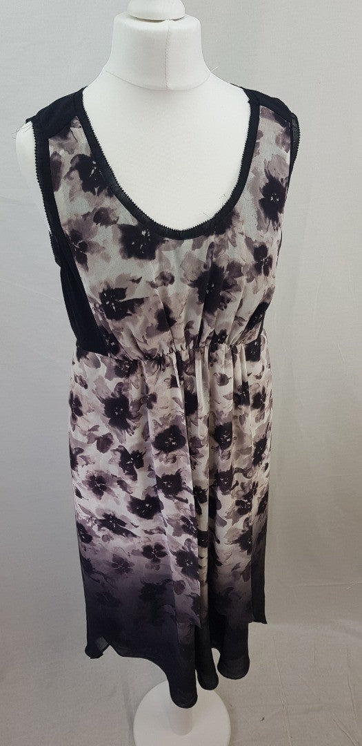 Mint Velvet Black Ivory Floral Floaty Drip Dry Dress Size 10 VGC