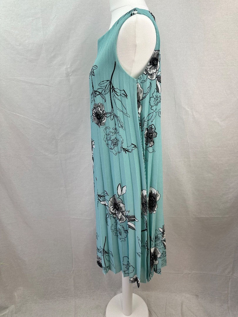 Fair Lady Aqua Green Floral Dress Size 10 BNWT