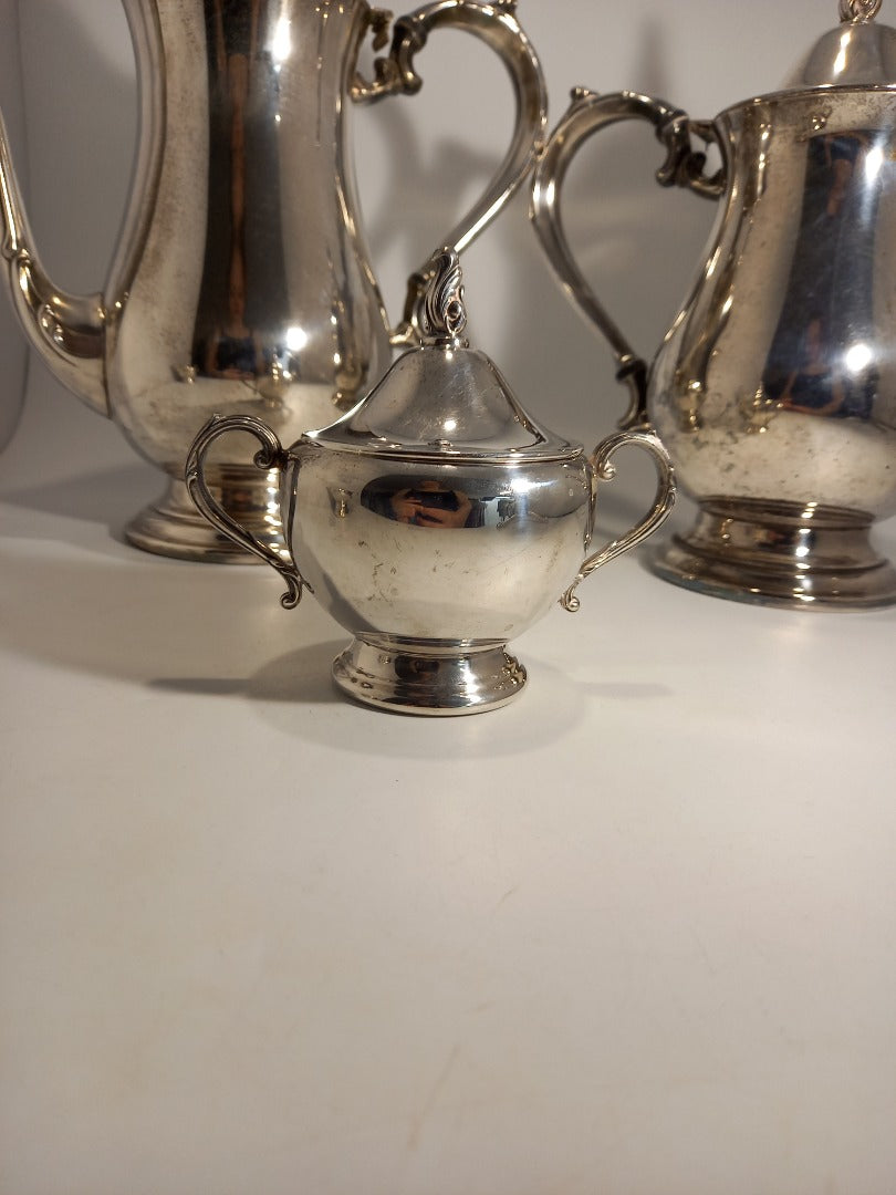 ONEIDA Silver Plate Set - 1x Tea Pot, 1x Coffee Pot, 1x Milk Jug, 1x Sugar Bowl