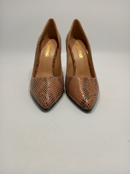 SOSANDAR High Heels Shoes, Women's Size & Beige Snakeskin Pattern Pointed Court