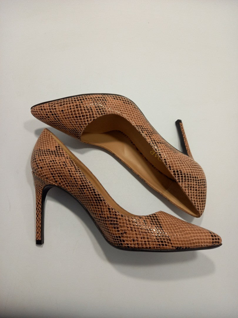 SOSANDAR High Heels Shoes, Women's Size & Beige Snakeskin Pattern Pointed Court