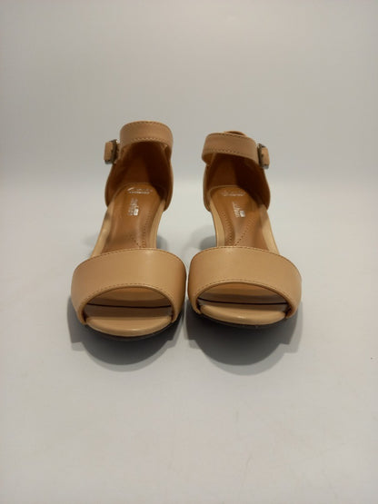 Clarks Sandals High Heels, Women's Size 3.5 Beige Leather 'Brielle Drive Shoes