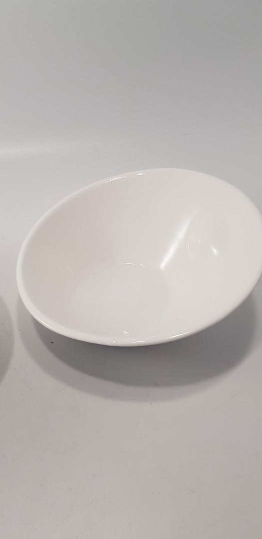 10 Strawberry Street Asymmetric Snack Bowls with Serving Dimple x2 Excellent Condition