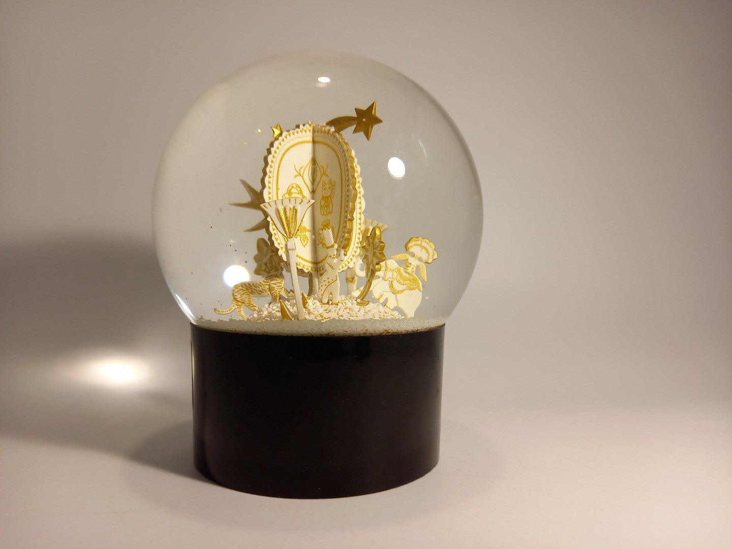 Diptyque Snow Globe Lucky Charms, Limited Edition Christmas Decoration