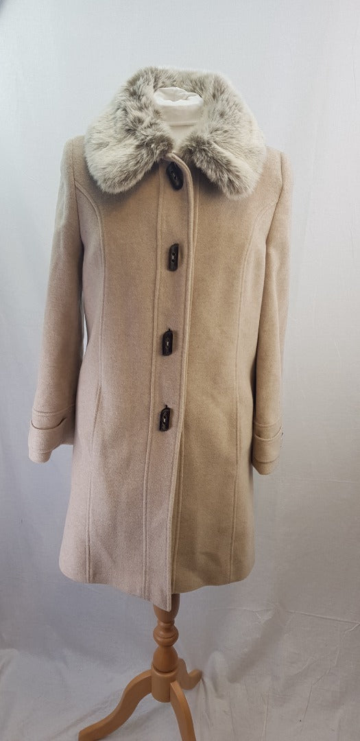 CC Cream Wool Blend Mid Length Winter Coat Size 10 Excellent Condition