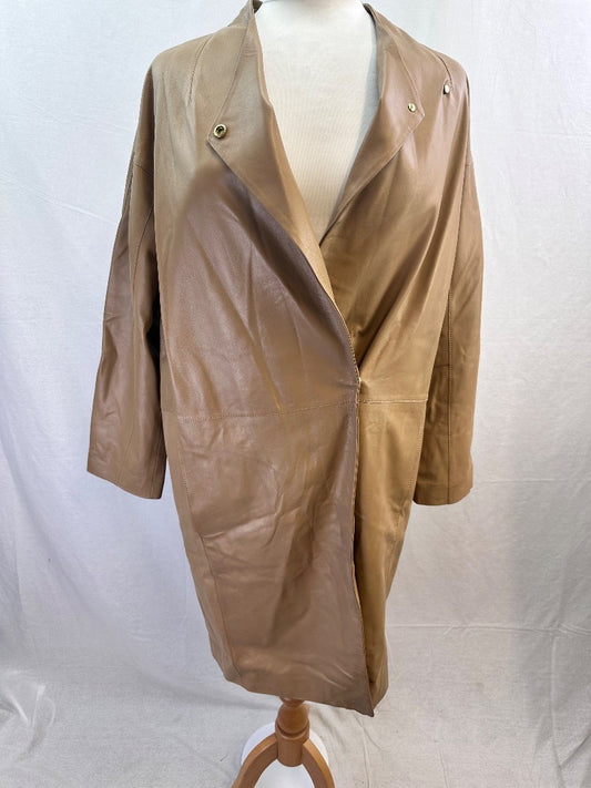 Modern Rarity Cream Midlength Leather Coat Size M Nearly New Condition